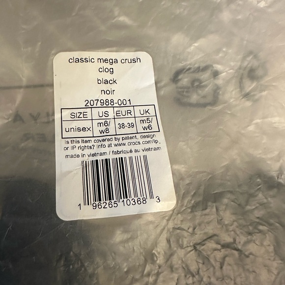 CLOSET CLOSING Classic Mega Crush Clog in Black - Picture 2 of 10